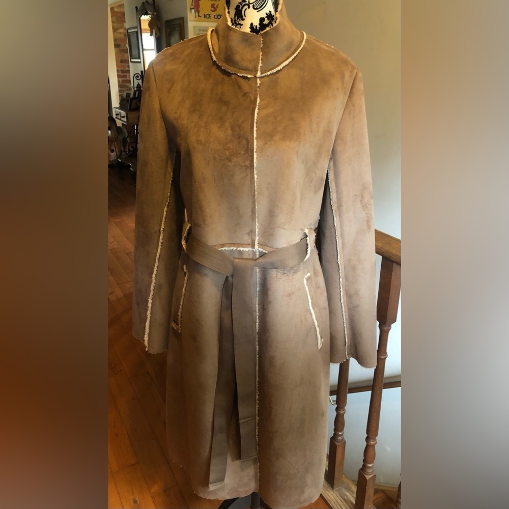 Gorgeous Lightweight Faux Sheepskin Coat /new without tags
